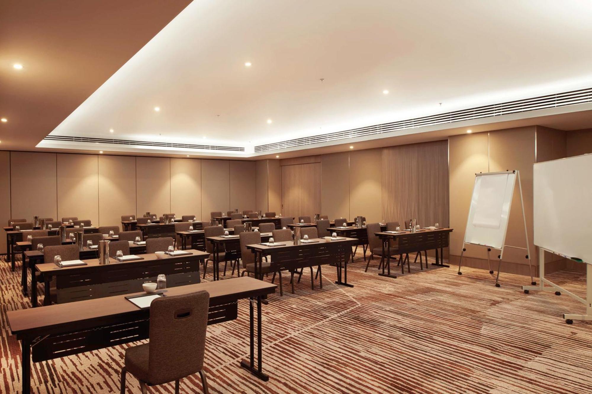 Doubletree By Hilton Shah Alam I-City Exterior foto Meeting room
